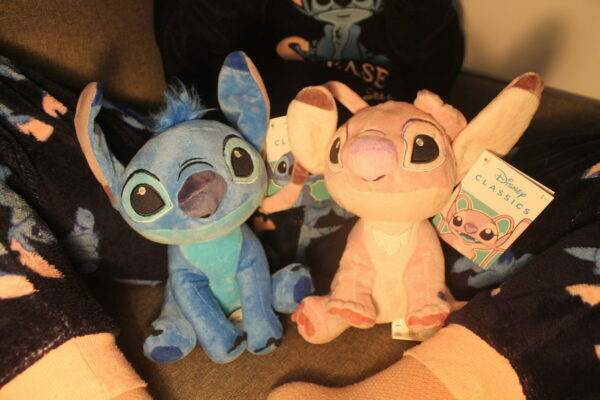 PELUCHE DE LILO Y STITCH CON SONIDO - IPELUCHES